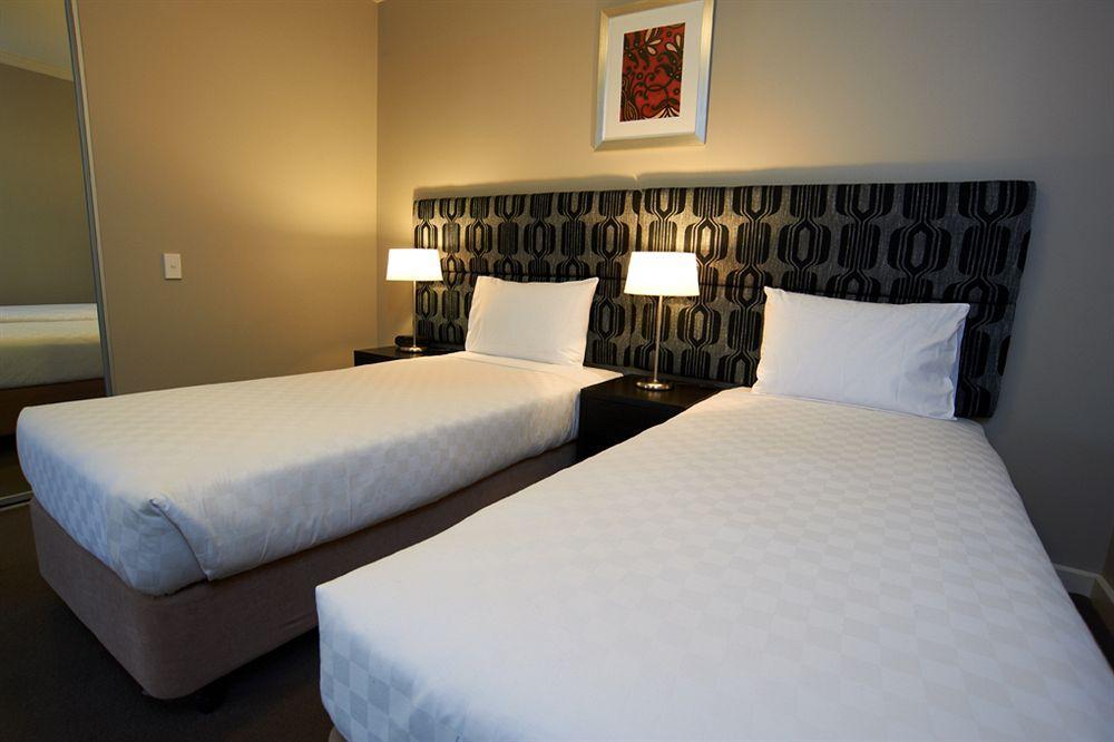 Quest Campbelltown Aparthotel Exterior foto
