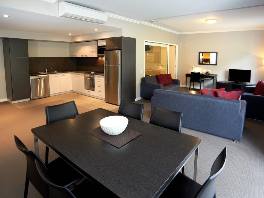 Quest Campbelltown Aparthotel Exterior foto