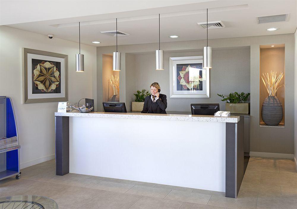 Quest Campbelltown Aparthotel Exterior foto