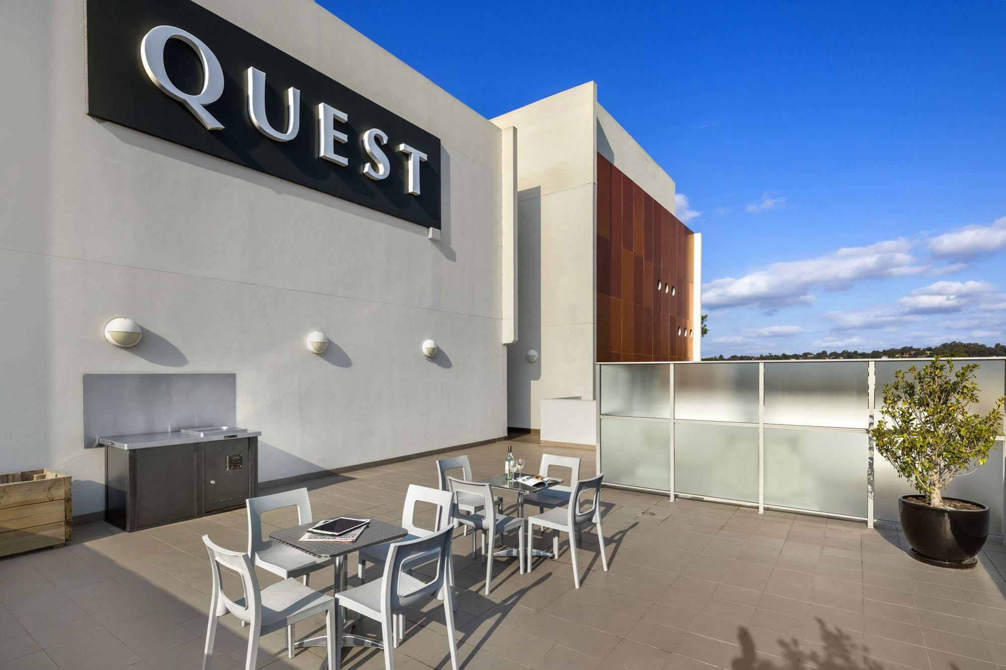 Quest Campbelltown Aparthotel Exterior foto