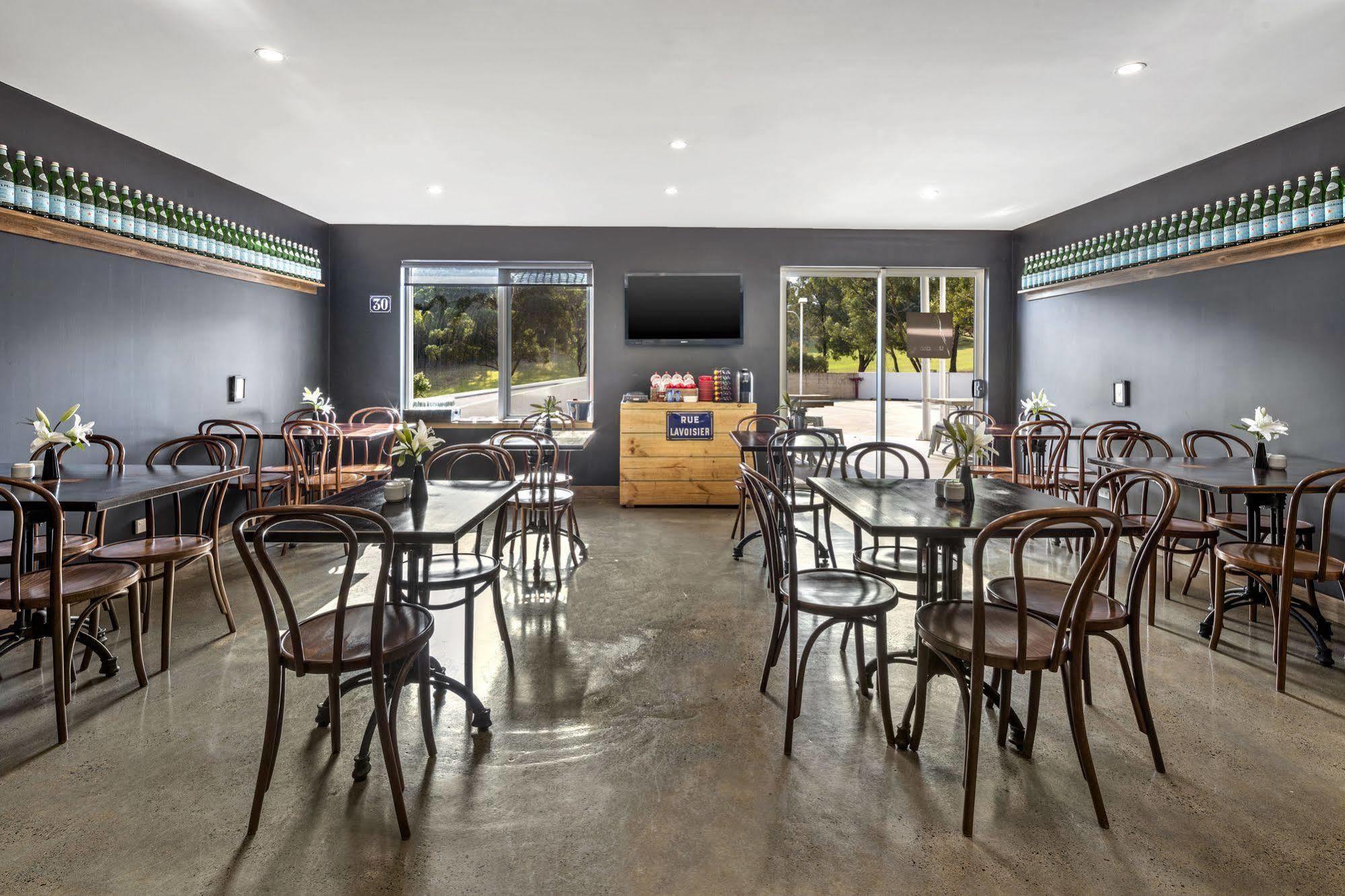 Quest Campbelltown Aparthotel Exterior foto